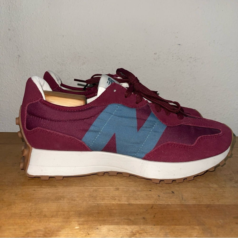 New Balance 327 Mens Garnet Natural Indigo Gum Athletic Sneakers MS327HE1 Sz 10